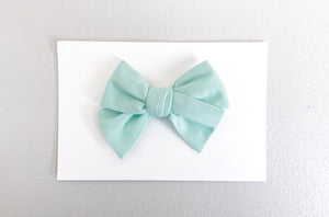Simply Ellie Solid Teal Bow